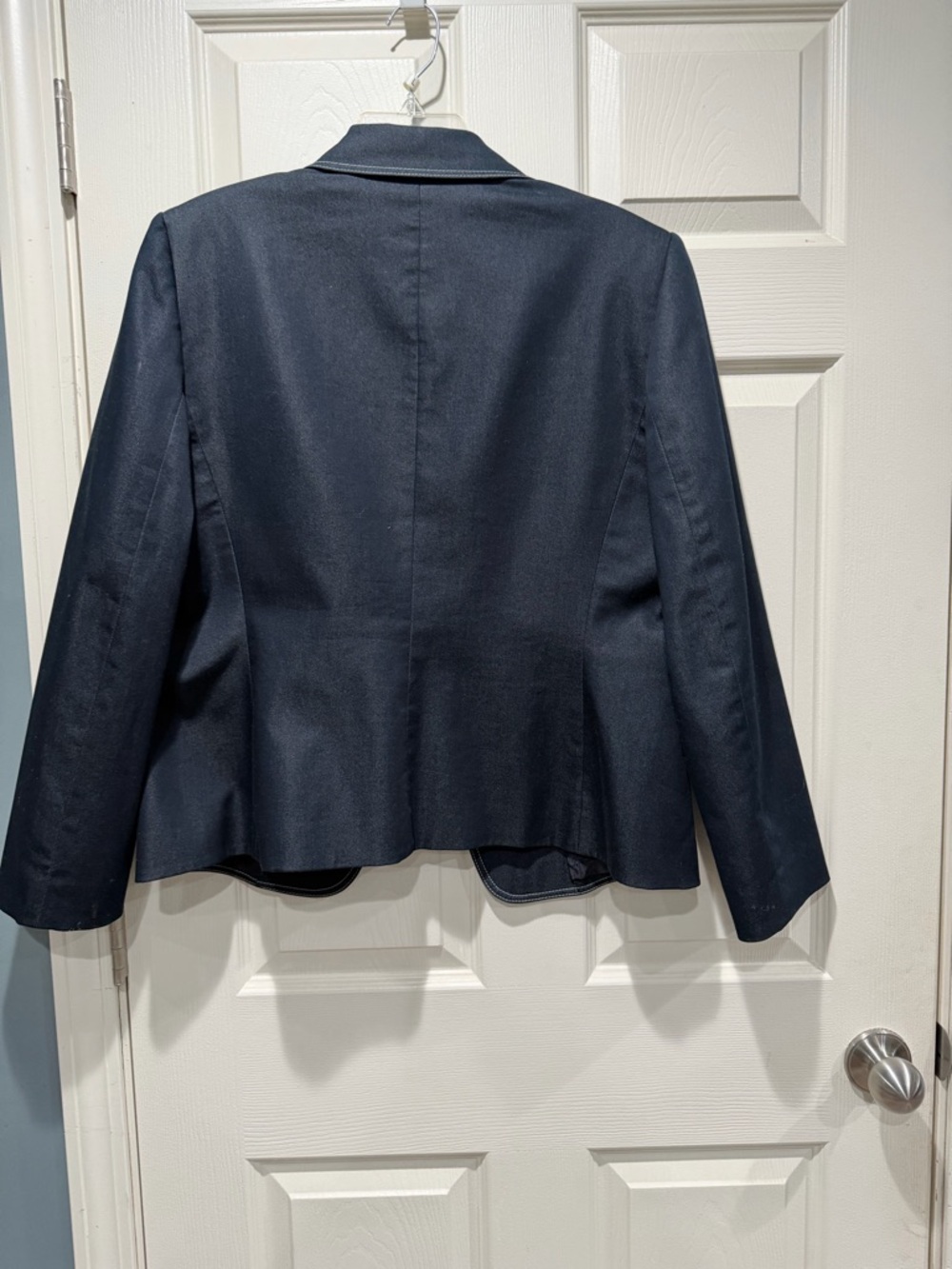 Tahari Dark Navy Single-Button Women's Blazer with Contrast Stitching - Picture 2 of 2